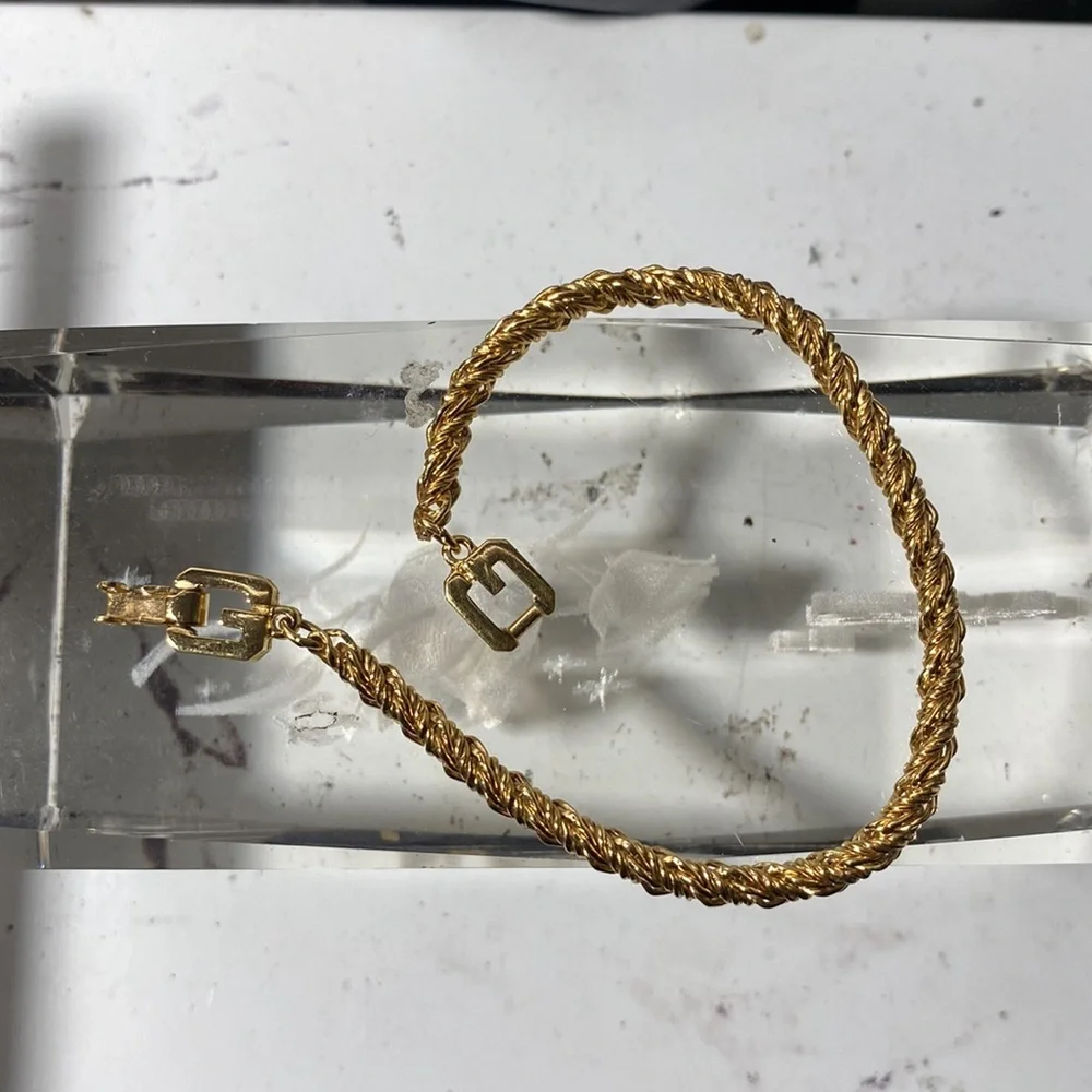 Authentic Givenchy Rope Chain Bracelet - Picture 3 of 10